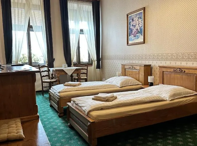 Maxim Hotel